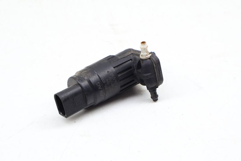 Windshield Washer Pump 1K6955651 — Used (SKU 683054)
