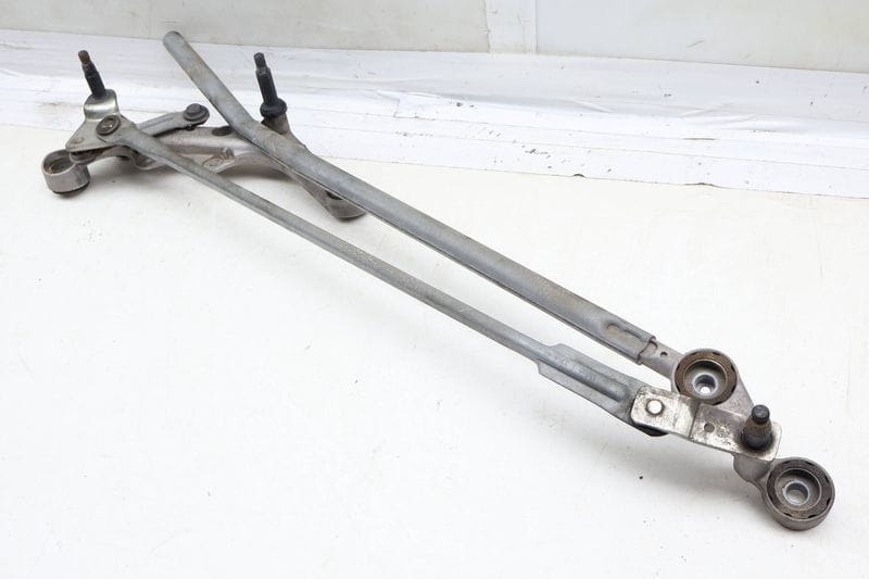 Windshield Wiper Transmission / Bracket 4L1955023F — Used (SKU 683136)