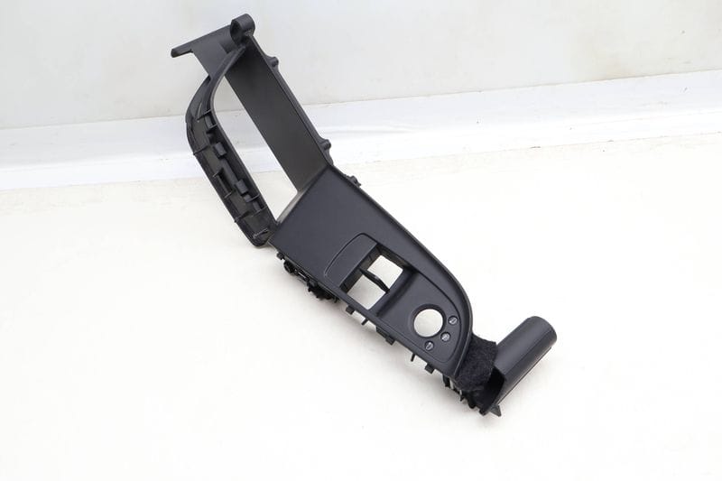 Door Pull Switch Trim 8T1867171 — Used (SKU 634360)