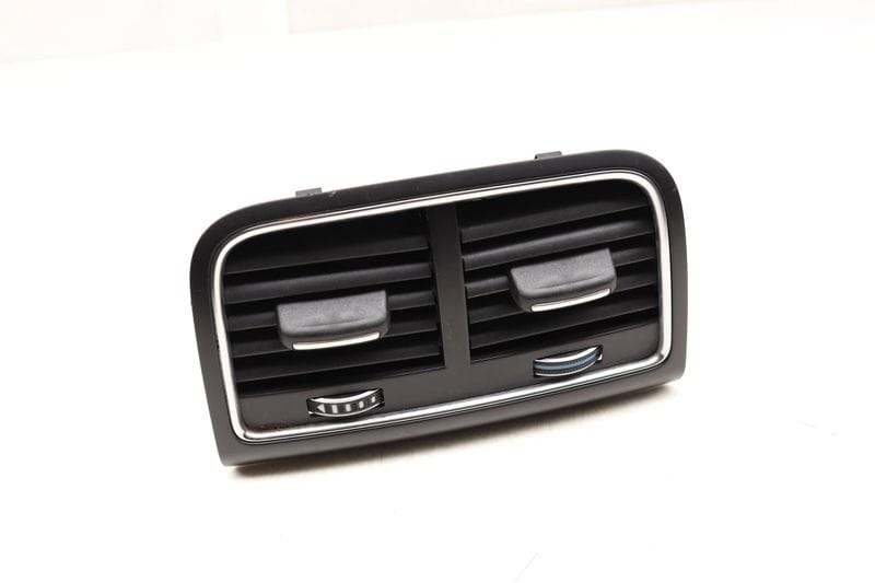 Center Air Vent 8K0819203J — Used (SKU 528289)
