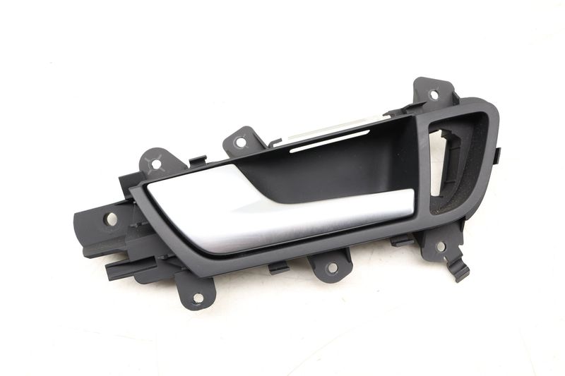 Interior Door Handle / Release 8K0839019A — Used (SKU 528280)