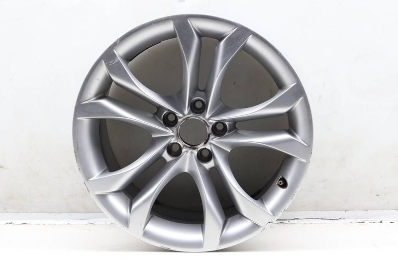 18" Inch Alloy Rim / Wheel 8T0601025CL — Used (SKU 615622)
