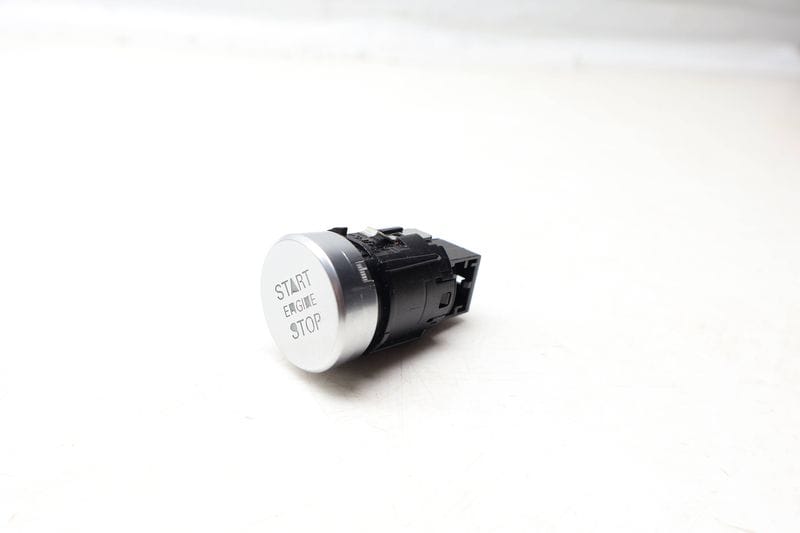 Engine Start / Stop Switch 8K0905217A — Used (SKU 709845)