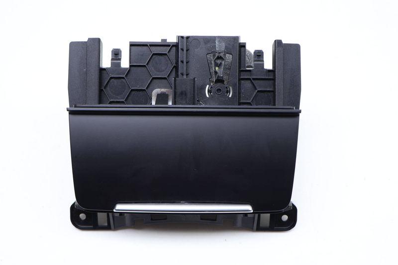 Ashtray / Cigarette Lighter 8K0857951 — Used (SKU 709948)