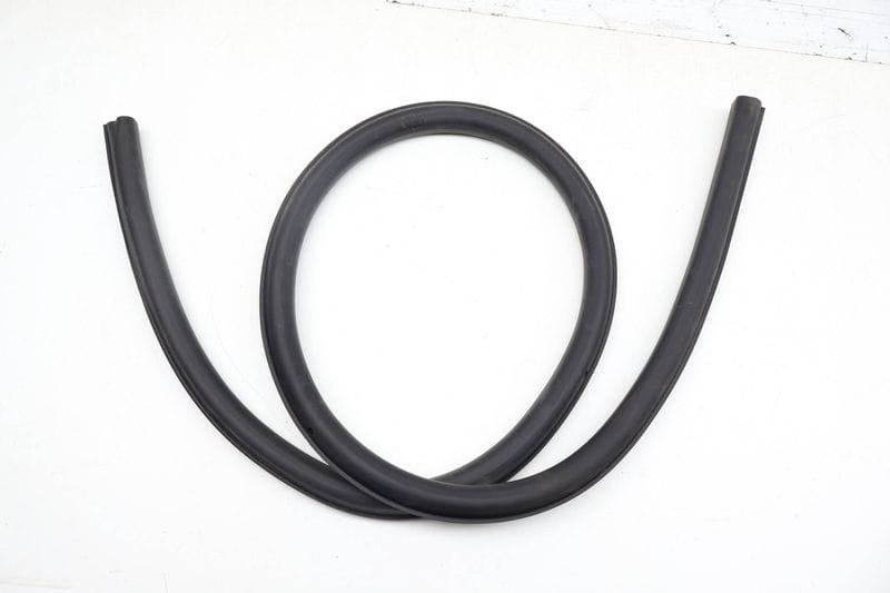 Lower Inner Door Seal / Weather Stripping 8T0831707D — Used (SKU 710155)