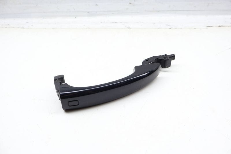 Exterior Door Handle 8T0837205A — Used (SKU 710028)
