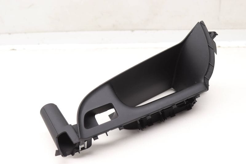 Door Panel Switch Trim 8T1867172 — Used (SKU 596256)