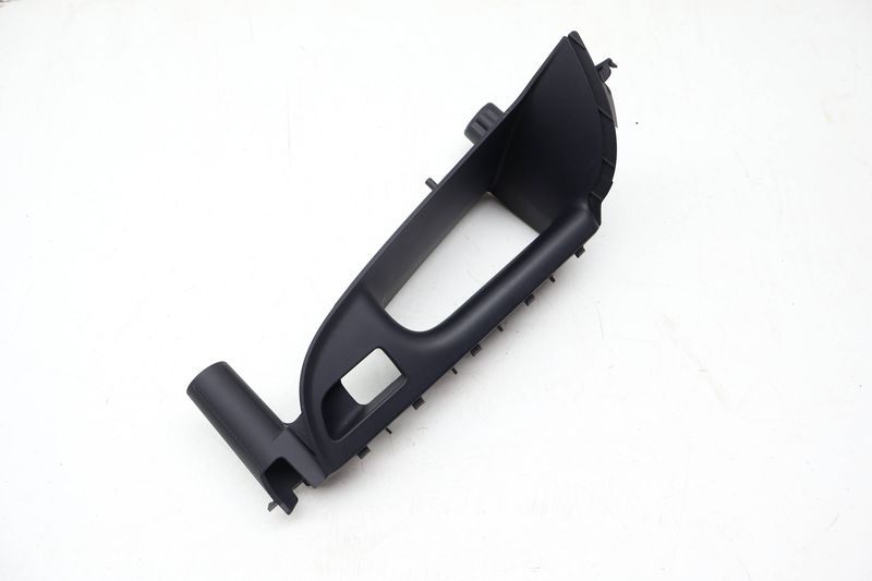 Door Panel Switch Trim 8T1867172 — Used (SKU 710022)