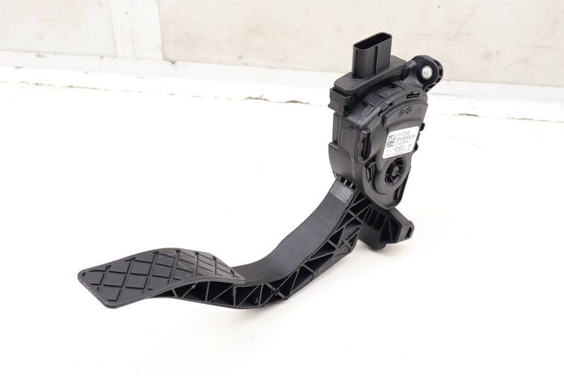 Gas Pedal / Accelerator Module 4H1723523 — Used (SKU 615481)