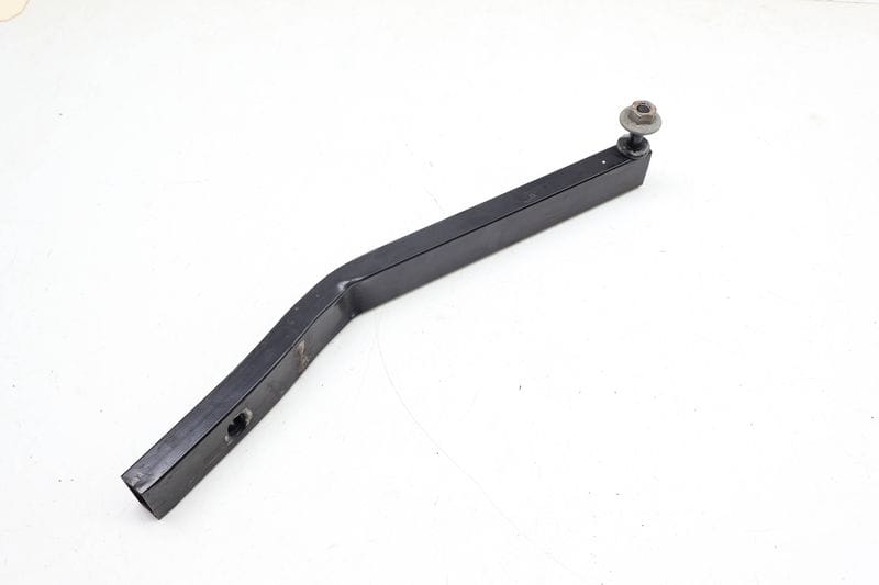 Radiator / Core Support Bracket 8K0805527A — Used (SKU 710083)