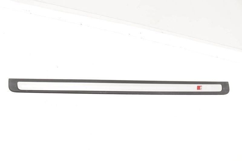 S5 Door Sill Panel / Scuff Plate 8T0853373L — Used (SKU 276104)