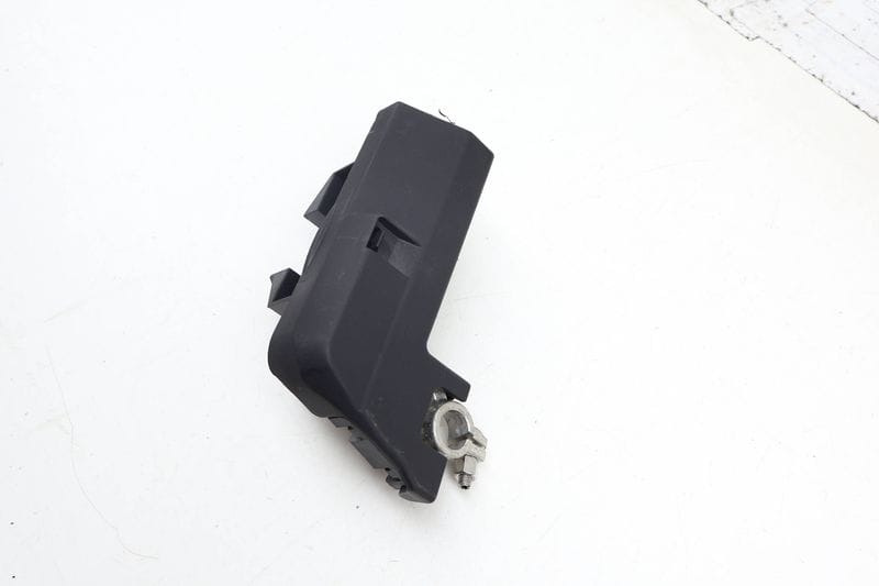 Positive Battery Connector 8J0915459 — Used (SKU 710053)