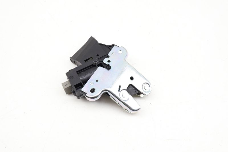 Trunk Latch / Lock 4F5827505D — Used (SKU 709907)