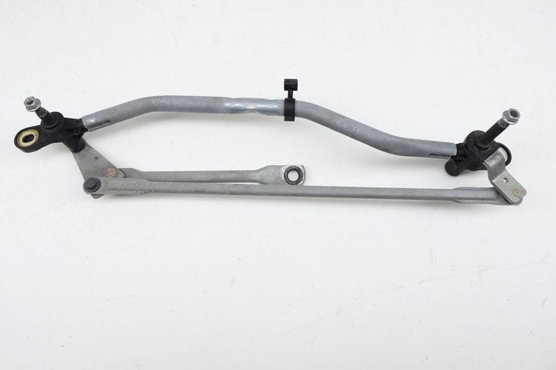 Windshield Wiper Bracket / Transmission 8T1955023E — Used (SKU 710101)