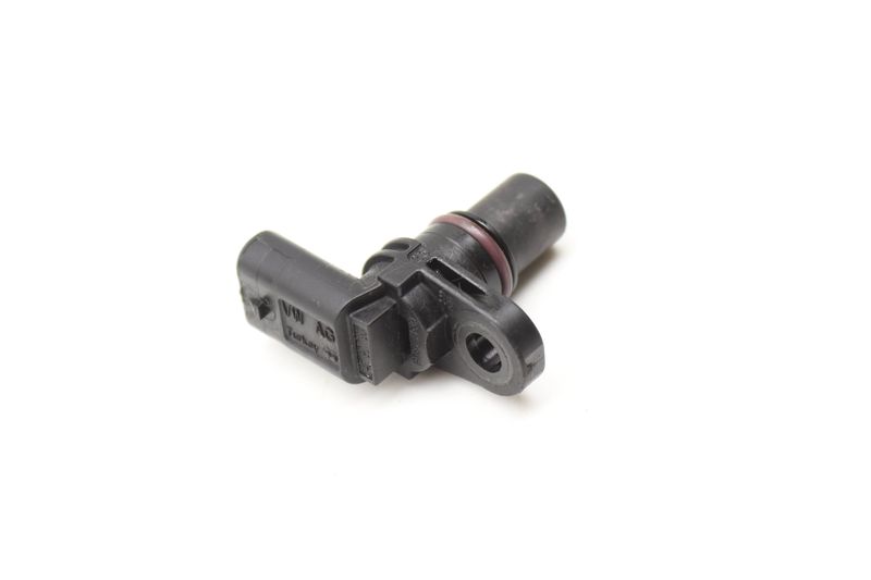 Cam / Camshaft Position Sensor 04C907601 — Used (SKU 589414)