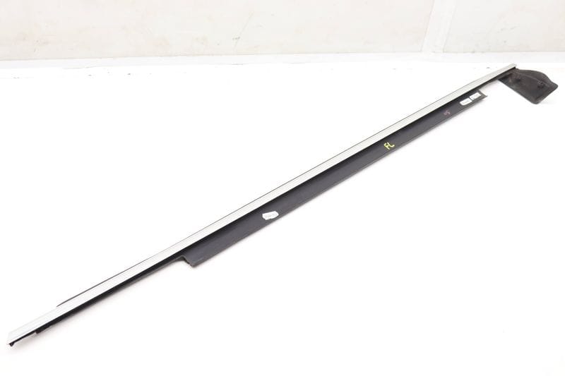 Exterior Door Window Slot Seal / Trim 4G0853283 — Used (SKU 589223)