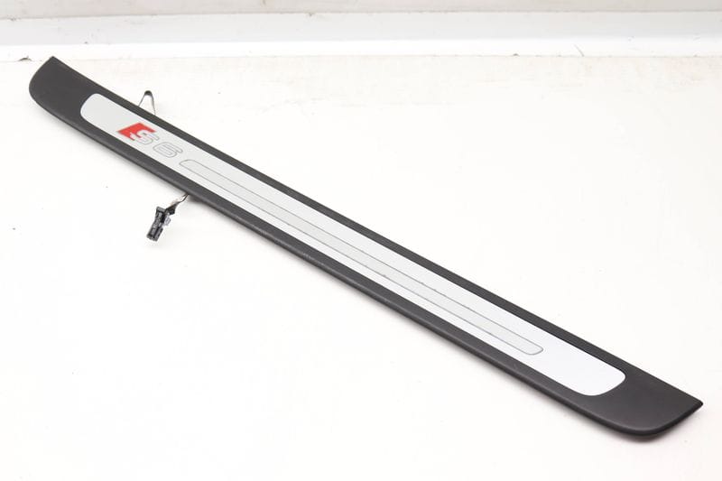Door Sill / Light Bar (S6) 4G0947406H — Used (SKU 589219)