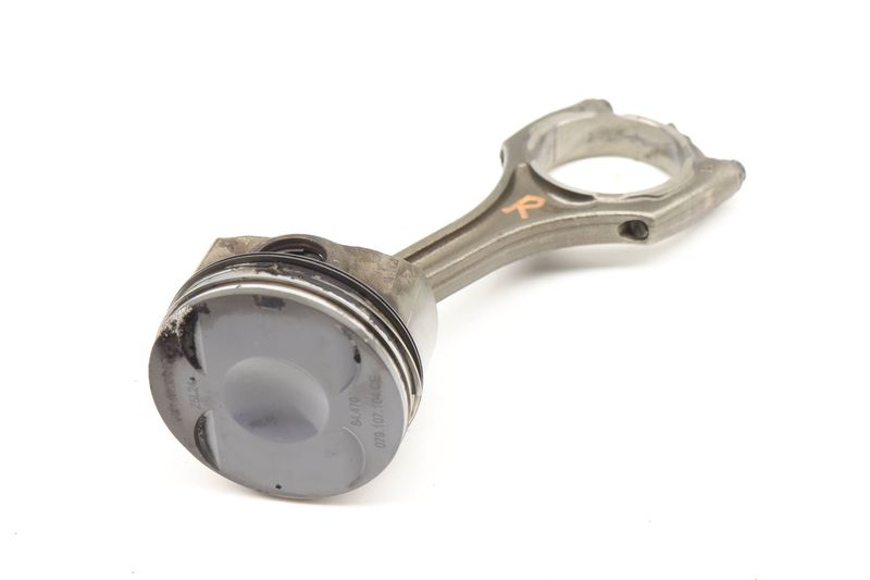 Piston w/ Connecting Rod 079107066DT — Used (SKU 589582)