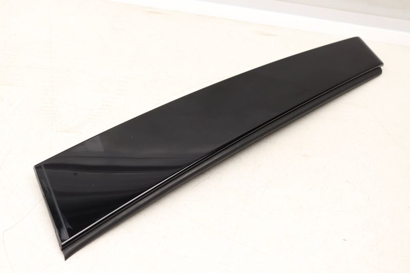 Exterior B Pillar Trim / Cover 4G0839902B — Used (SKU 526379)