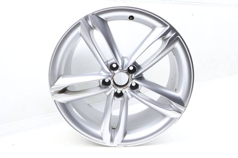 19" Inch Alloy Rim / Wheel 8J0601025AF — Used (SKU 672018)