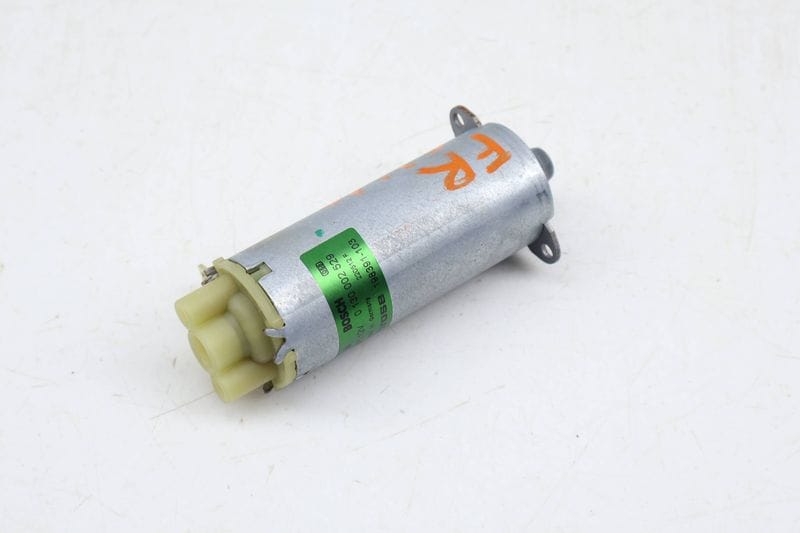 Slide Seat Motor 1K0881184A — Used (SKU 678323)