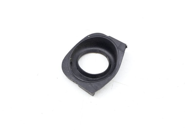 Ignition Switch Trim / Ring 8J0905869 — Used (SKU 671622)