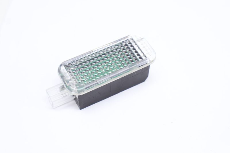Interior LED Light 8J0947409 — Used (SKU 671636)