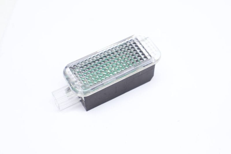 Interior LED Light 8J0947409 — Used (SKU 671637)