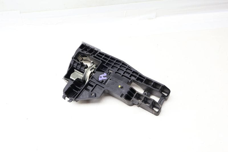 Exterior Door Handle Bracket 8J1837885A — Used (SKU 671789)