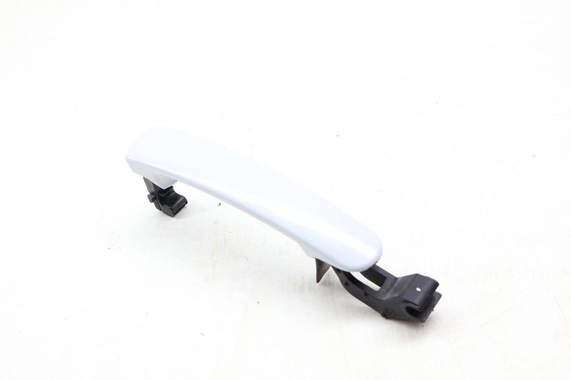 Exterior Door Handle 8J0837205 — Used (SKU 671804)