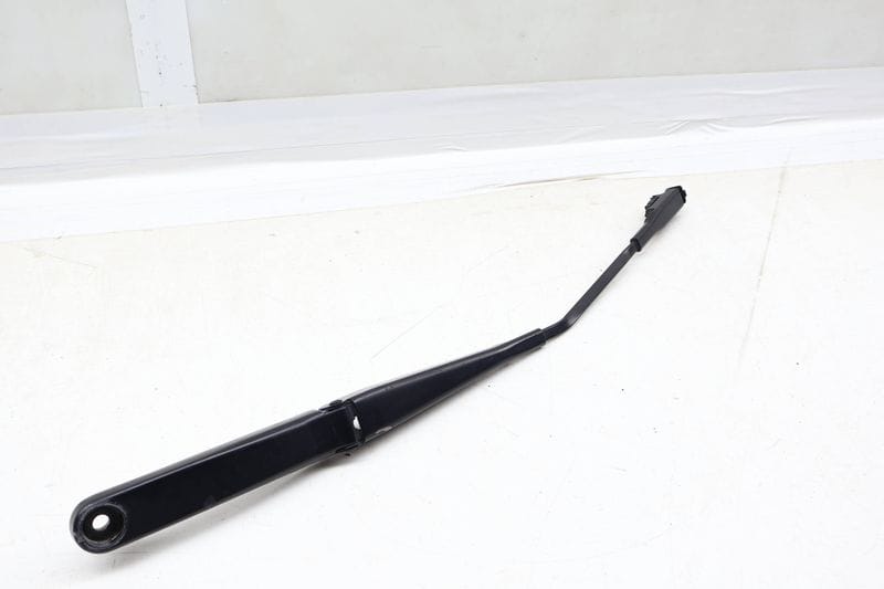 Windshield Wiper Arm 8J1955407B — Used (SKU 671896)