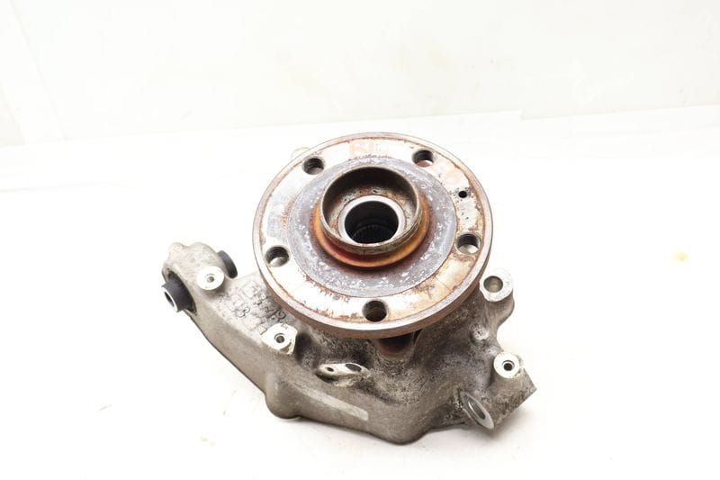 Spindle Knuckle w/ Wheel Bearing 3C0505435G — Used (SKU 671964)