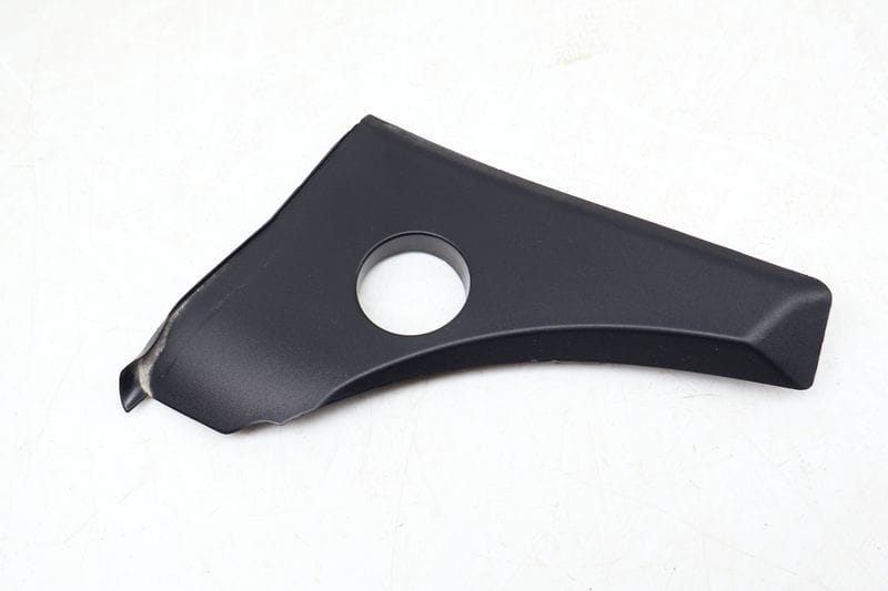 Bumper Upper Trim / Cover 8J0807534A — Used (SKU 671616)