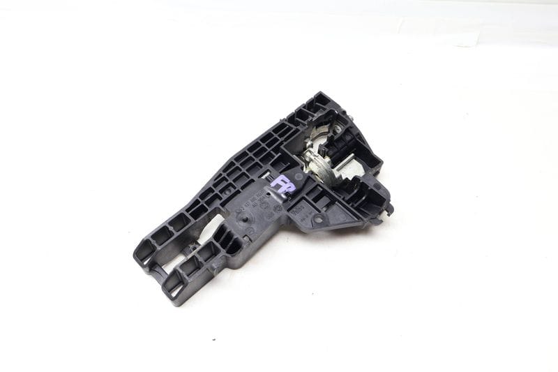 Exterior Door Handle Bracket 8J0837886A — Used (SKU 671790)