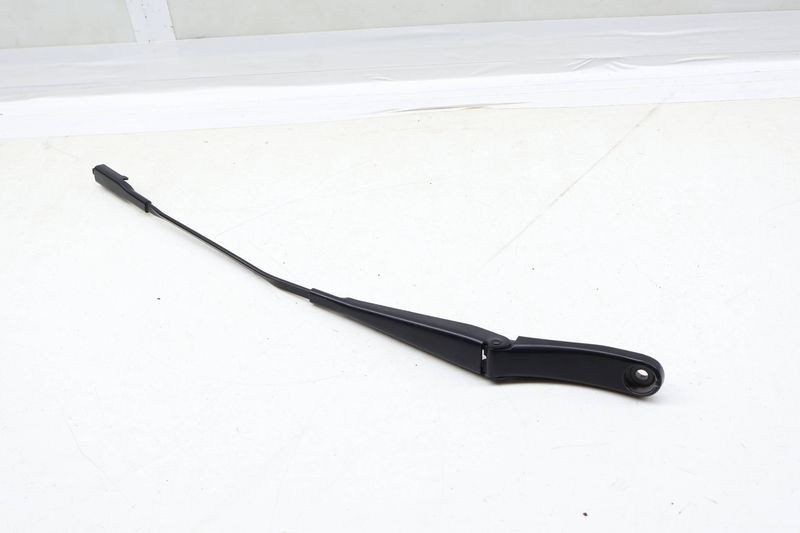 Windshield Wiper Arm 8J1955408A — Used (SKU 671897)