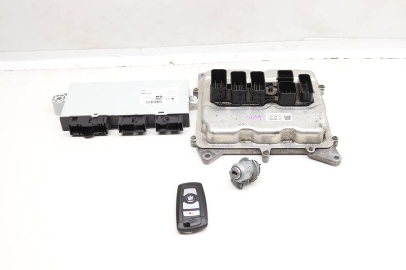 ECU DME / CAS4 Theft Locking Module / Lock Cylinder w/ Key 12147644748 — Used (SKU 588082)