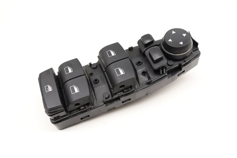 Master Window Switch 61319241955 — Used (SKU 587762)