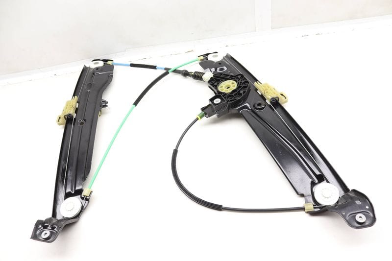Window Regulator 51337182132 — Used (SKU 588020)