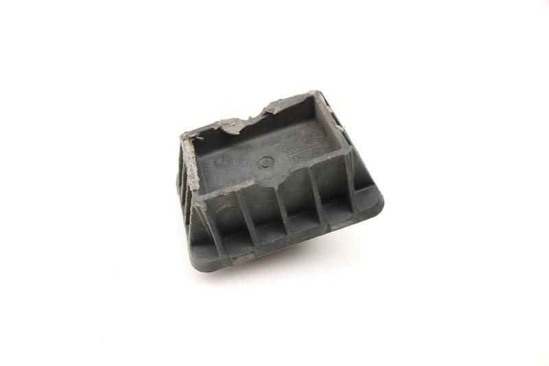 Jack Pad 51717237195 — Used (SKU 383956)