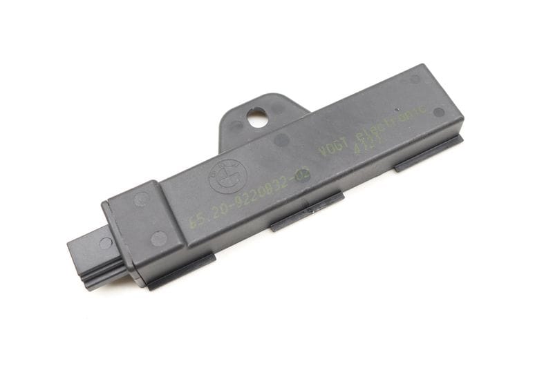 Keyless Entry Antenna 65209220832 — Used (SKU 587698)
