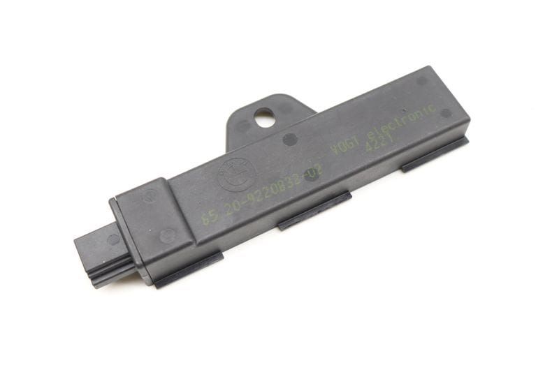 Keyless Entry Antenna 65209220832 — Used (SKU 587699)