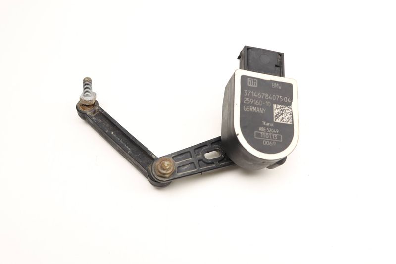 Headlight Leveling Sensor 37146752797 — Used (SKU 587744)