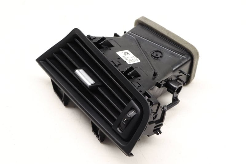 Dash Air Vent 64229166884 — Used (SKU 440712)