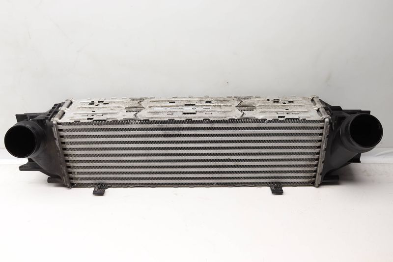 Turbo Intercooler 17117618768 — Used (SKU 588002)