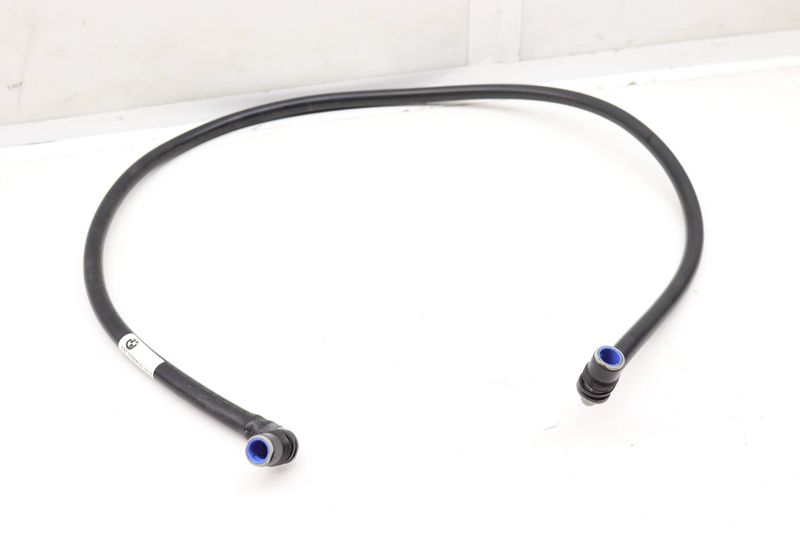 Windshield Washer Fluid Hose / Line 61667178747 — Used (SKU 588042)