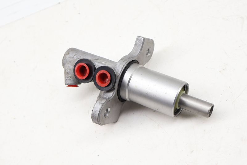 Brake Master Cylinder 34336796729 — Used (SKU 731236)