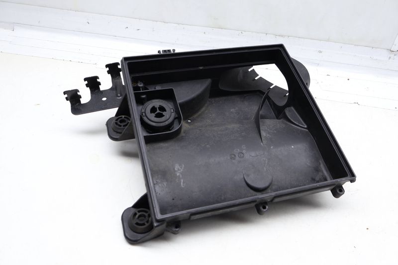 Engine Air Filter Box / Housing (LOWER) 13717604404 — Used (SKU 731197)