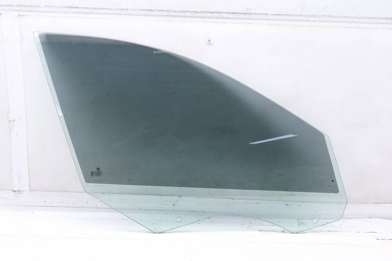 Door Window Glass 51337182110 — Used (SKU 731082)