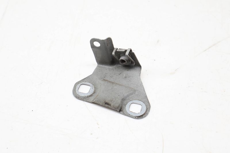 Fender Mount / Bracket 41357207204 — Used (SKU 731004)