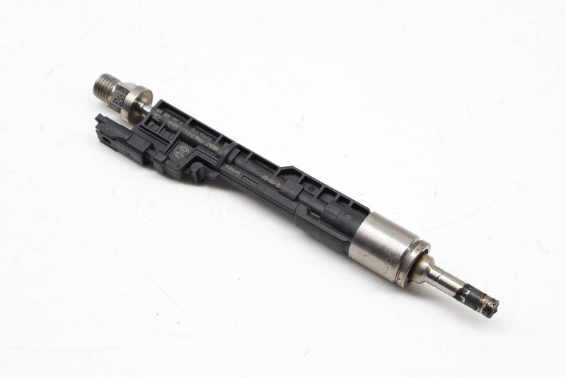 Fuel Injector (EU5) 13647597870 — Used (SKU 730976)